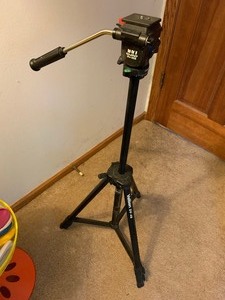 lot 39 image: Velbon Camera Tripod