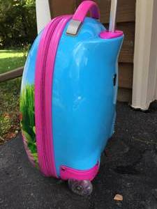 lot 86 image: Girls Rolling Cartoon Character  Luggage