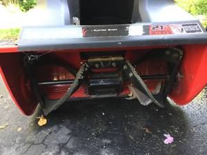 lot 66 image: Yard Machines Electric Start Snow 5.5 HP Blower
