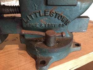 lot 71 image: Littlestown Bench Vise
