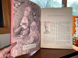 lot 123 image: Deluxe Golden Book The Fairy Tale Book and Fun Magic Book