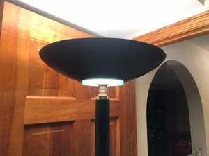 lot 186 image: Pole Lamp