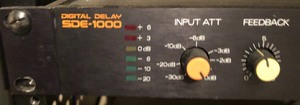 lot 185 image: Roland Digital Delay SDE-1000