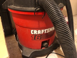 lot 175 image: Craftsman Wet and Dry Vac