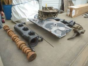 lot 10 image: Ford 289 Intake ManifoldExhaust Manifold