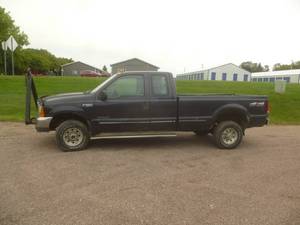lot 2 image: 1999 Ford F-250 Power Stroke 4WD
