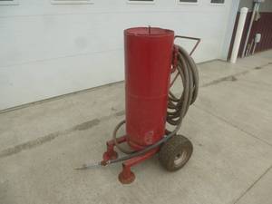 lot 16 image: Pot Sand Blaster