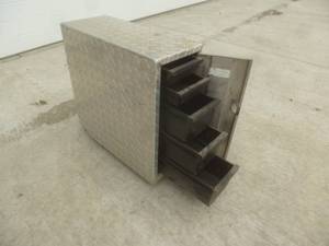 lot 17 image: Geneva Diamond Plate Tool Drawer Unit