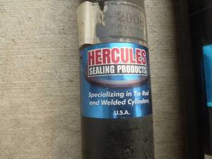 lot 22 image: Hercules Hydraulic cylinders