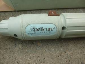 lot 38 image: Pet Care Electric Toe Nail Trimmers