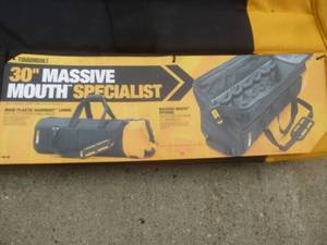 lot 39 image: Tough Built Tool Bag 30