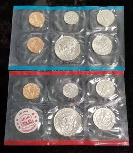 lot 29-A image: 1972 US MINT SET IN ORIGINAL PACKAGING (11 COINS)