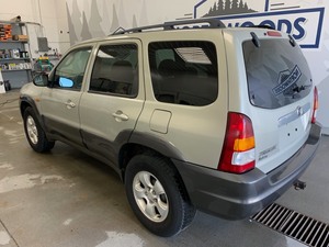 lot 6 image: 2004 Mazda Tribute AWD -No Reserve-