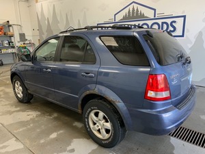 lot 7 image: 2006 Kia Sorento 4x4 -No Reserve-