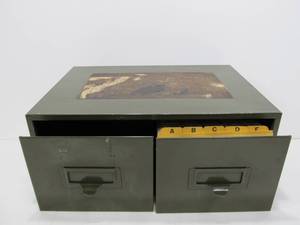 lot 39 image: Vintage 1930s Industrial FORD Retail Salesman Work Organizer File Cabinet