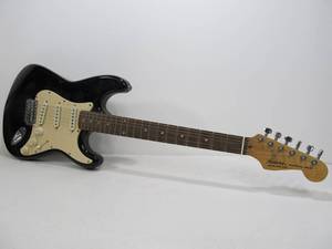 lot 44 image: MAXTONE Traditional Series Electric Guitar