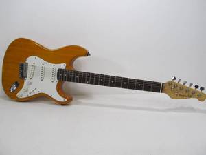 lot 46 image: J. REYNOLDS Electric Guitar