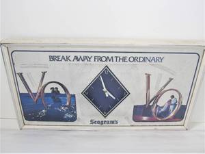 lot 59 image: Vintage SEAGRAMS Advertising Mirror Clock Sign