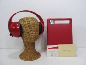 lot 77 image: Vintage Retro SOUNDLITE Transistor Roamin Sound Headphone Radio