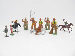 lot 128 image: Great Group of Old Vintage Painted Lead Toy Soldiers Cowboys etc