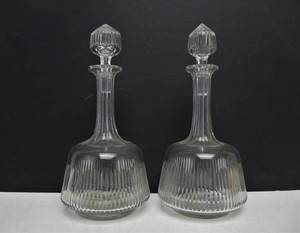 lot 140 image: Matching Pair of Vintage Cut Crystal Decanters 