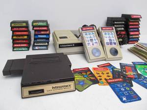 lot 153 image: Vintage INTELLIVISION Video Game System wGames