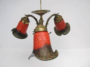 lot 154 image: Nice Vintage Hanging Gilt Metal Lamp wExcellent Art Glass Shades