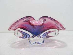 lot 212 image: Heavy Sculptural Hand Blown Art Glass Bowl