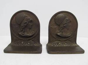 lot 204 image: Antique Victorian Maiden Bookends