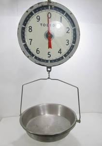 lot 255 image: Vintage 1950s Industrial TOLEDO Model 2110 Heavy Duty Hanging Produce Scale