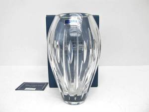 lot 317 image: Mint in Box Signed WATERFORD Crystal Vase