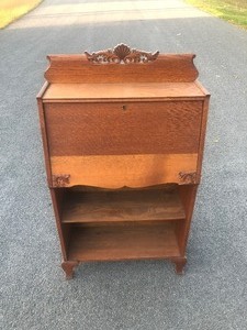 lot 328 image: Smaller Antique Quartersawn Oak Secretary Desk 
