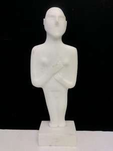 lot 141 image: Carved Marble Cycladic Figure