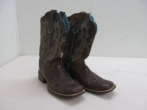 Arait boots