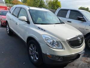 lot 20 image: 2010 Buick Enclave CXL AWD