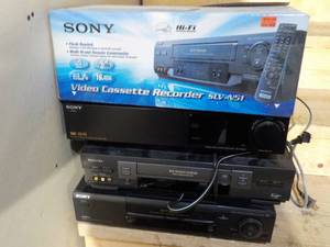 lot 717 image: 4 PC. Lot of VHS Players See Photo...