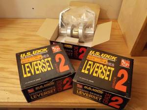 lot 591 image: 3 US LOCK LEVERSET DOOR HANDLE SETS
