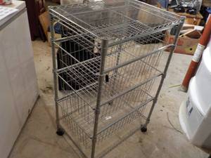 lot 597 image: Rolling Metal Stand ...