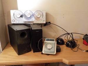 lot 638 image: Electronics Lot See Photos...