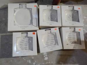 lot 648 image: Matching Plate & Bowl Settings New...