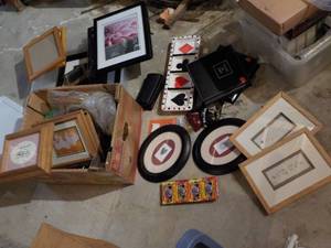 lot 655 image: Large Lot of Frames, Home Dcor It...
