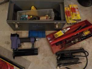 lot 669 image: Power Tools & Metal Tool Box With C...