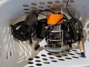 lot 686 image: Tools & Electronics...
