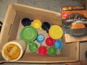 lot 722 image: Fiesta Dishes Ceramic Item, & Alask...