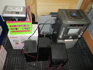 lot 724 image: Large Lot of Electronics (Camcorder...