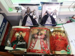 lot 52 image: DID ANYONE SAY BARBIE PAGEANT
