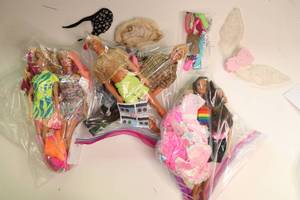 lot 68 image: BARBIE IN CASE AND VAROUS ACCESSORIES