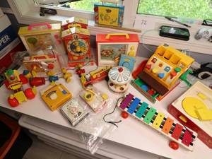 lot 72 image: LOT OF VINTAGE FISHER PRICE 2A
