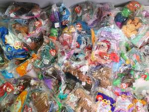 lot 74 image: MINI MCDONALDS BEANIE BABIES