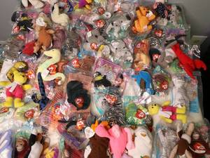 lot 77 image: BEANIE BABIES IN ORIGINAL PACKAGING FROM MCDONALDS